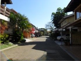 Casa à venda com 3 quartos, 250m² - Foto 5