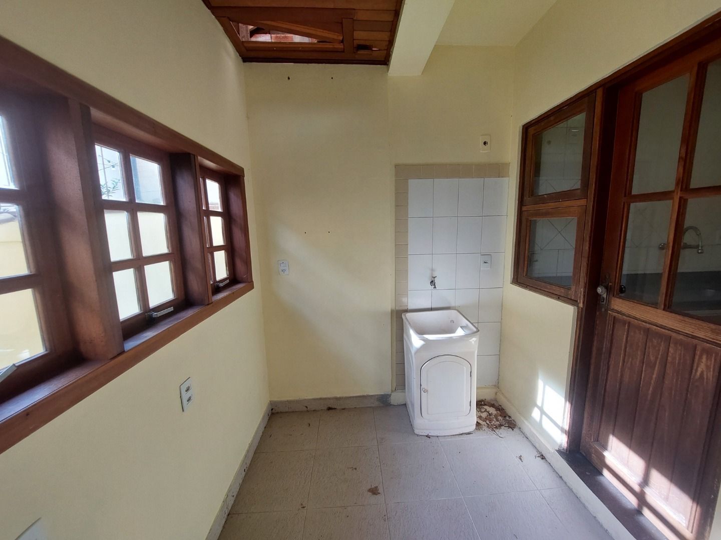 Casa para alugar com 3 quartos, 150m² - Foto 8