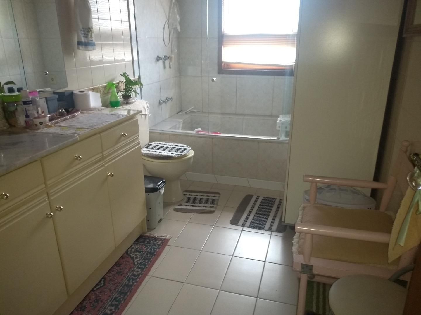 Casa à venda com 5 quartos, 288m² - Foto 17