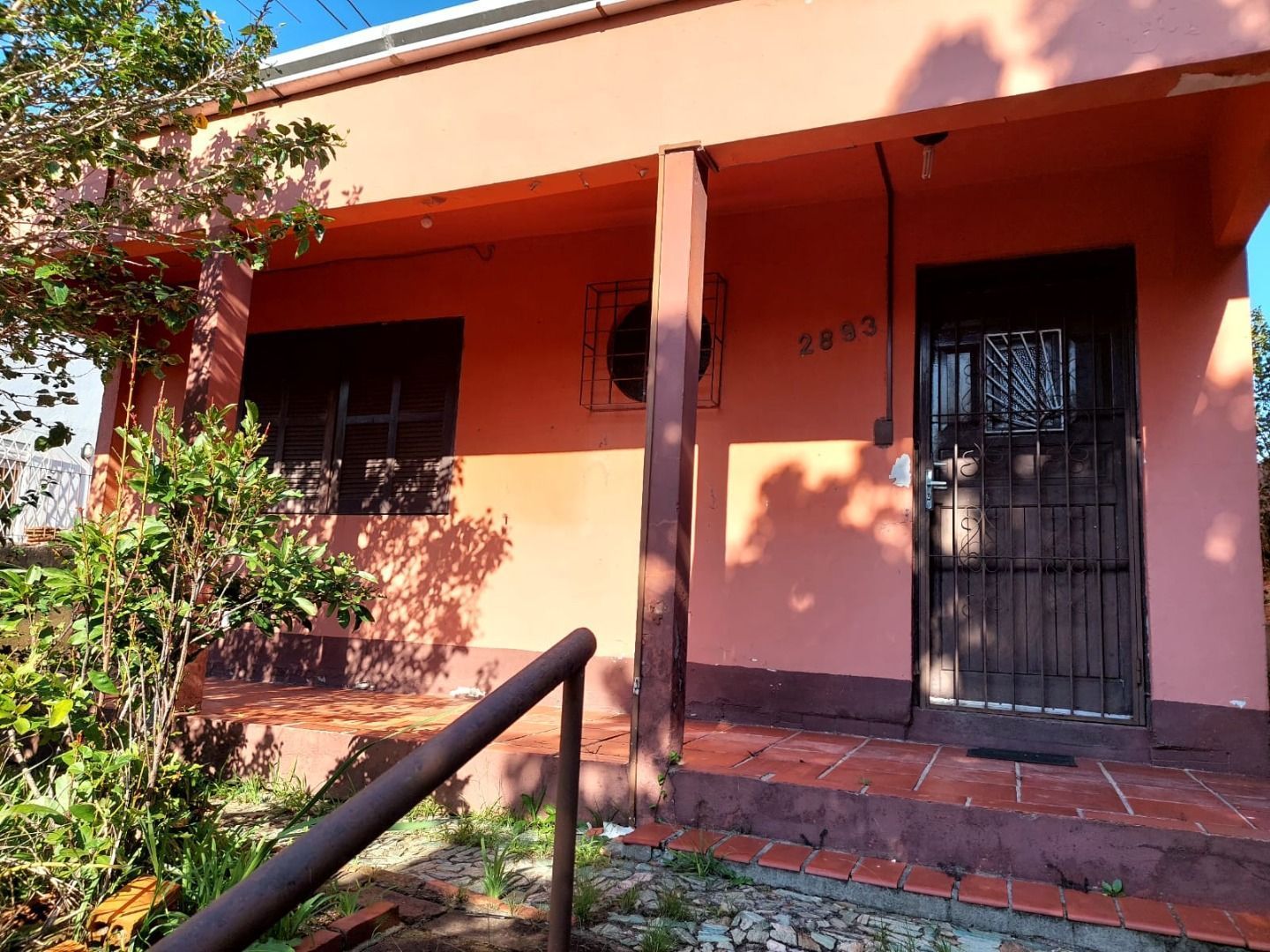 Casa à venda com 2 quartos, 100m² - Foto 2