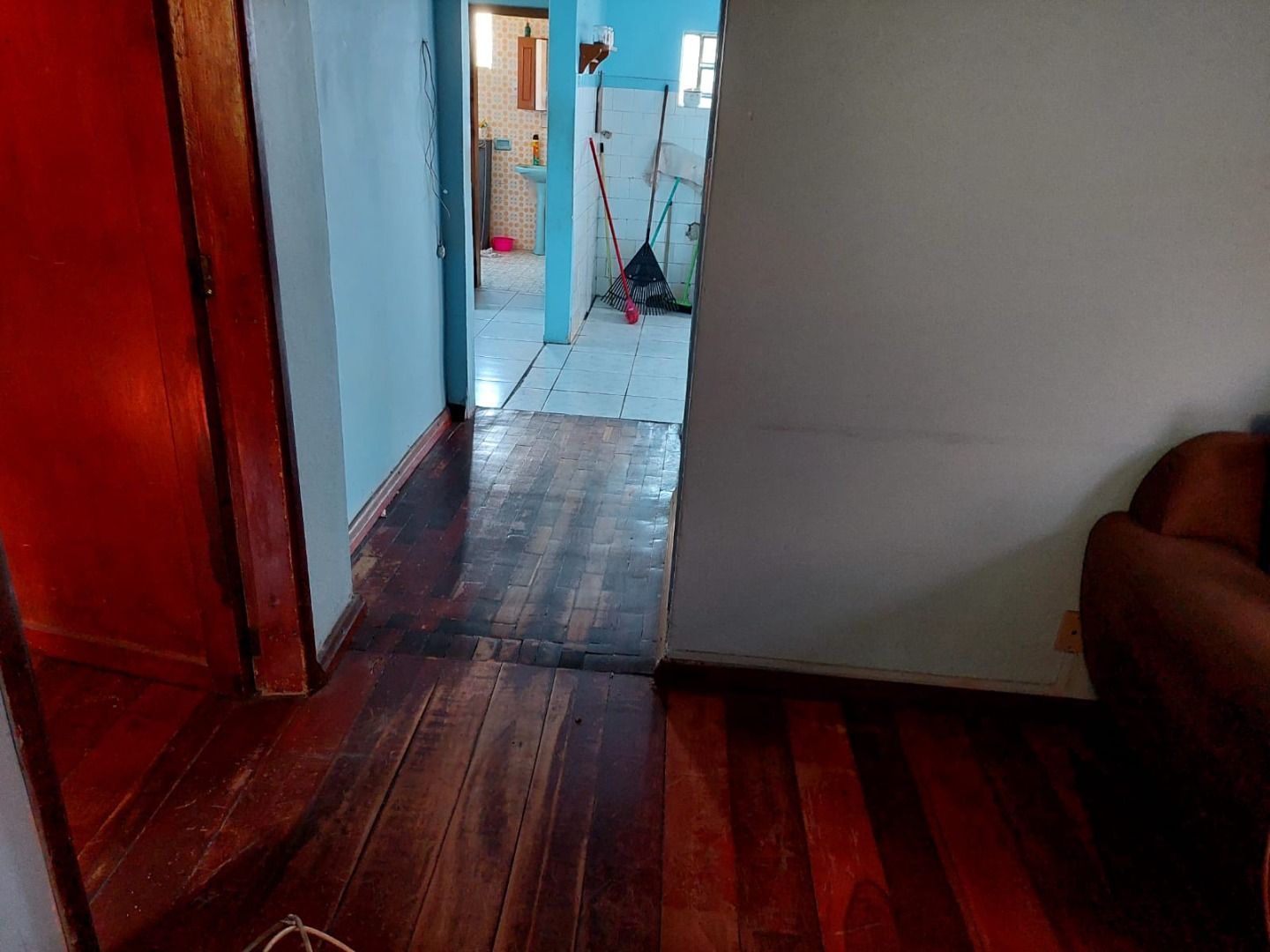 Casa à venda com 2 quartos, 100m² - Foto 4