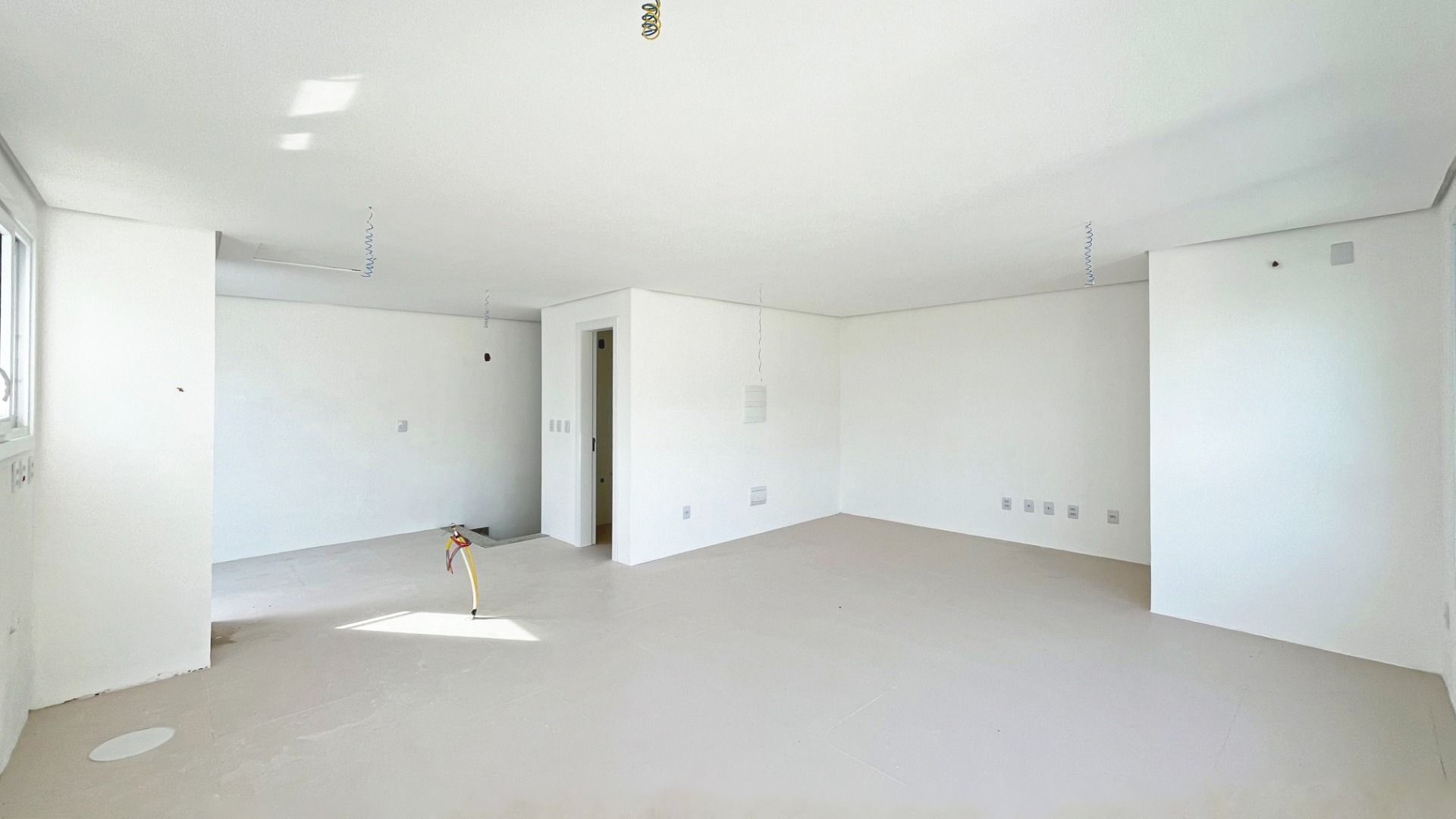 Casa à venda com 3 quartos, 215m² - Foto 3