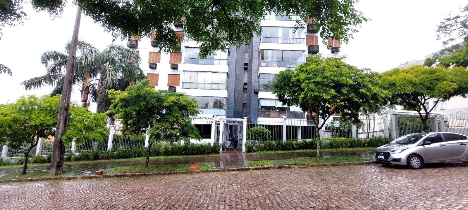 Apartamento à venda com 3 quartos, 98m² - Foto 1