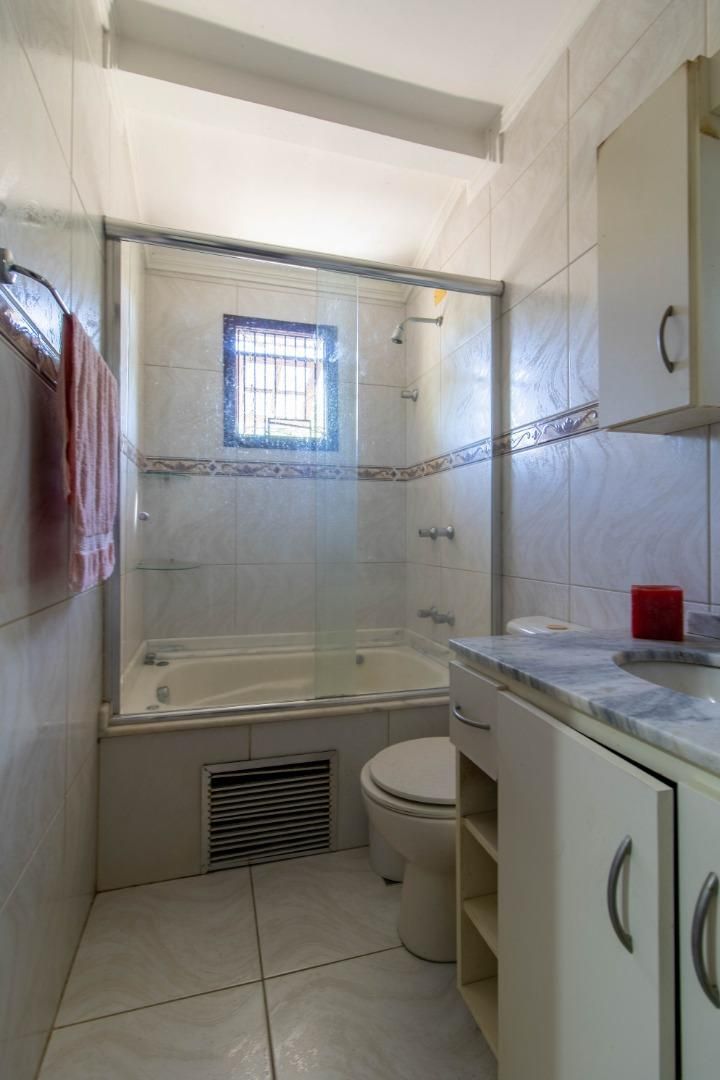 Casa à venda com 3 quartos, 214m² - Foto 13