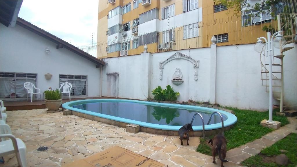 Casa à venda com 4 quartos, 300m² - Foto 15
