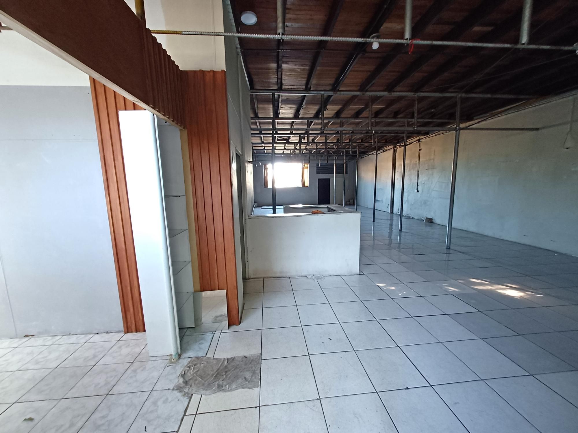 Depósito-Galpão-Armazém para alugar com 8 quartos, 435m² - Foto 5