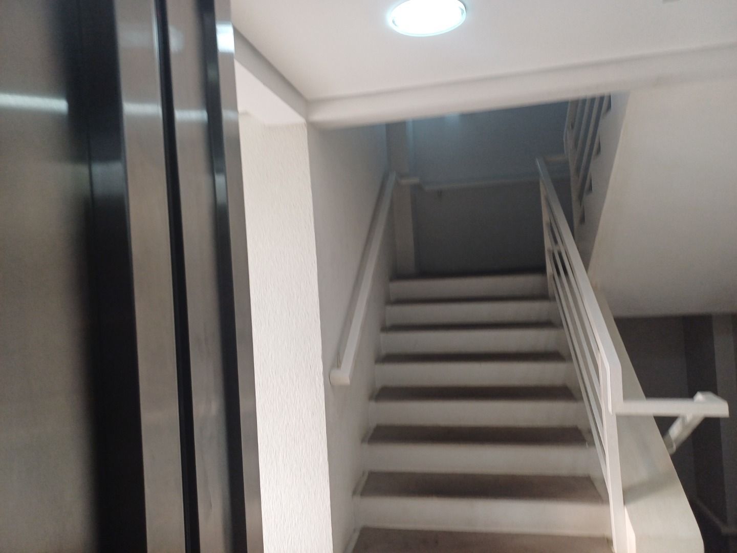 Apartamento à venda com 2 quartos, 67m² - Foto 9