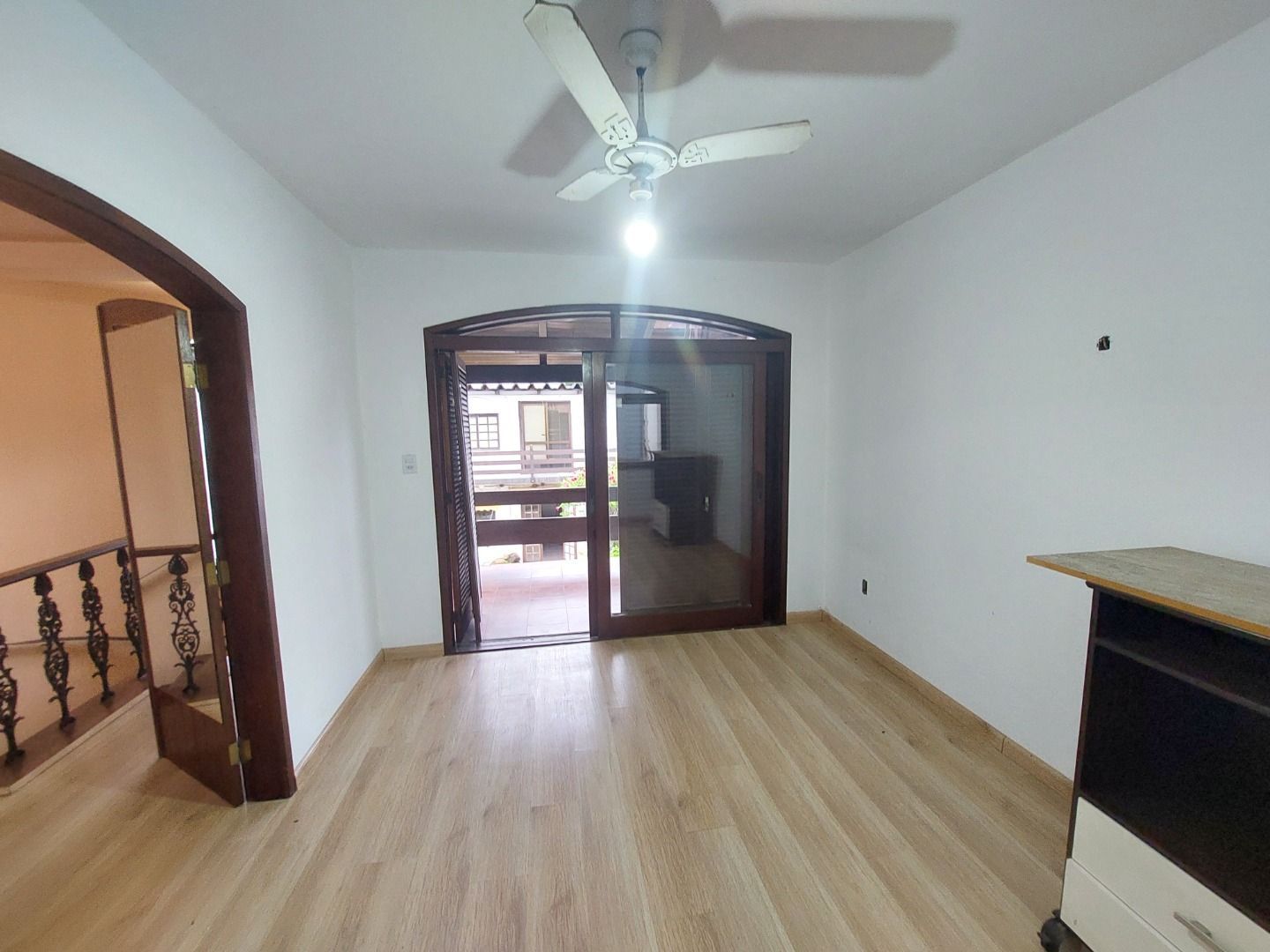 Casa para alugar com 5 quartos, 382m² - Foto 37