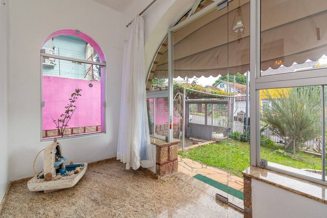 Casa, 5 quartos, 207 m² - Foto 2