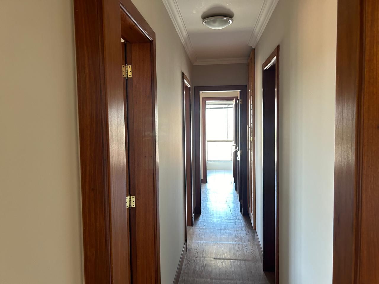 Apartamento à venda com 3 quartos, 98m² - Foto 9