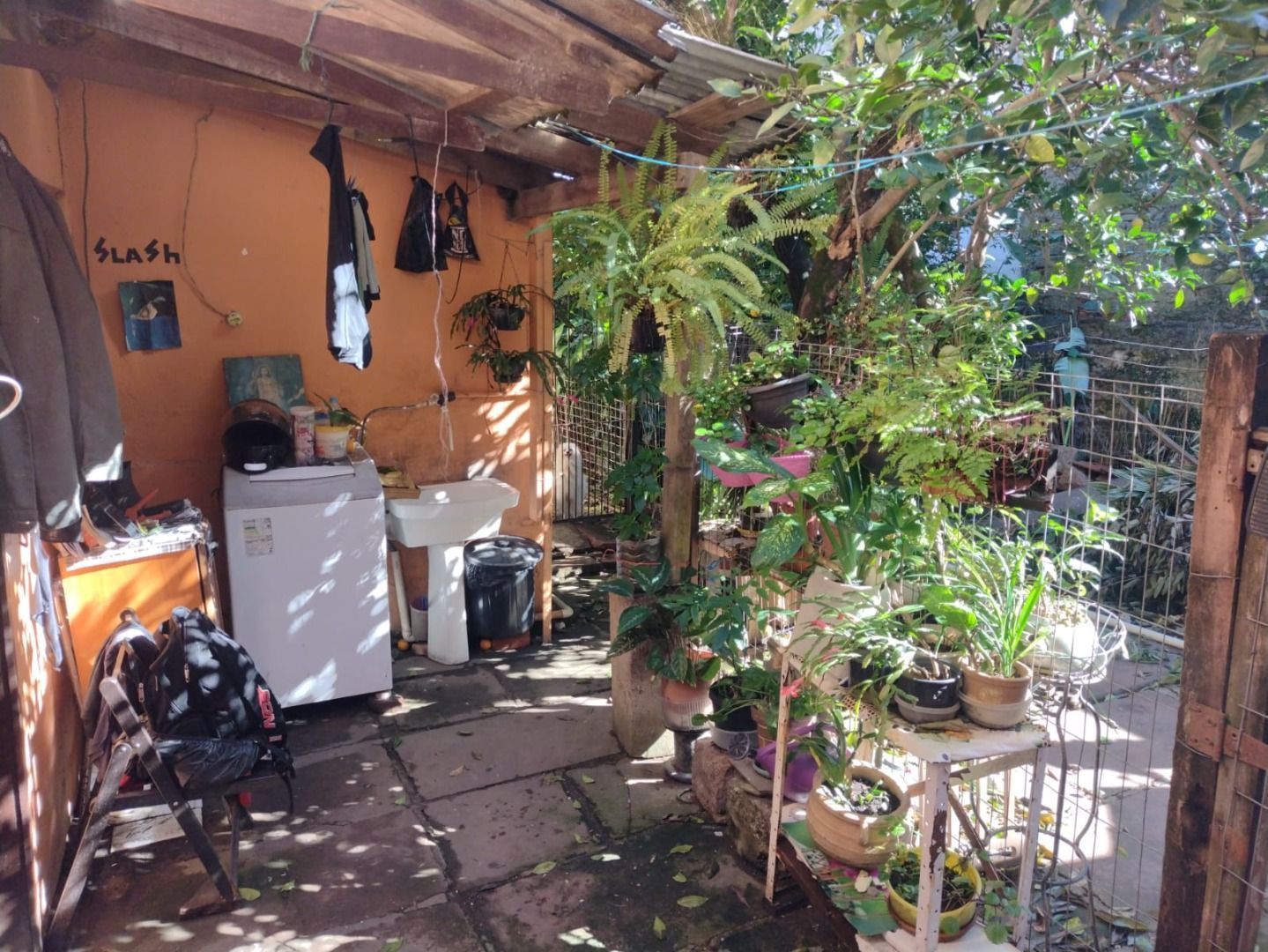 Casa à venda com 2 quartos, 150m² - Foto 2