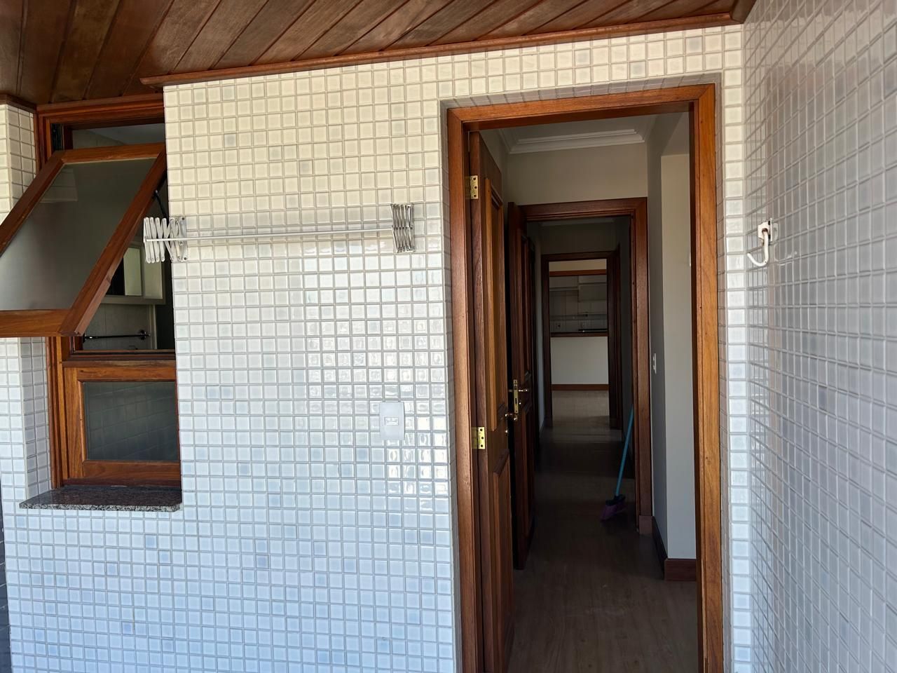 Apartamento à venda com 3 quartos, 98m² - Foto 17