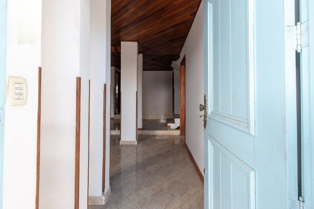 Casa, 4 quartos, 269 m² - Foto 2