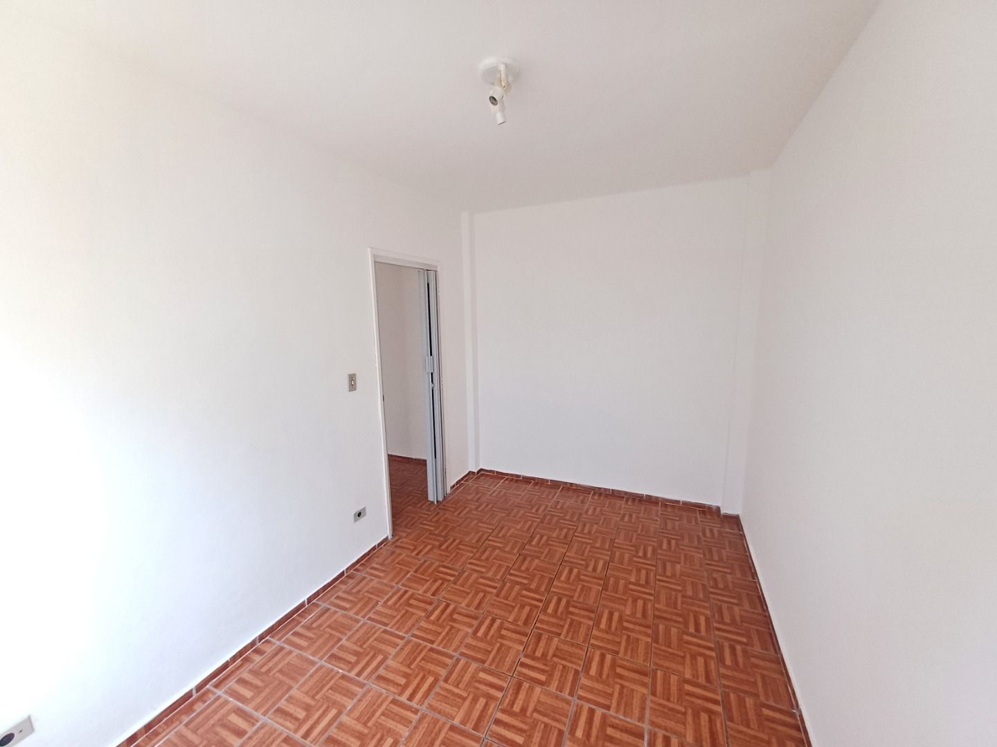 Apartamento para alugar com 1 quarto, 38m² - Foto 6