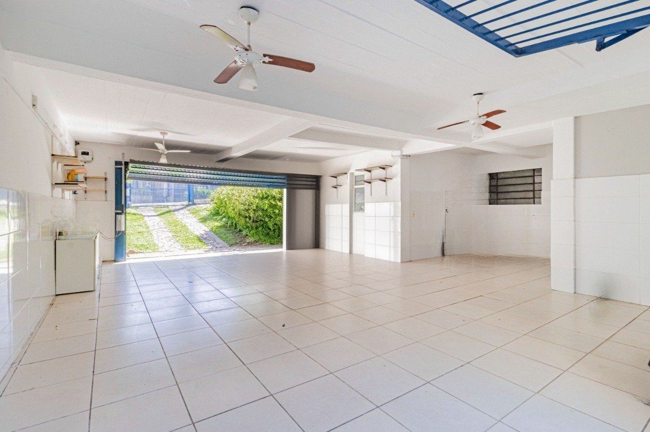 Casa, 3 quartos, 210 m² - Foto 24