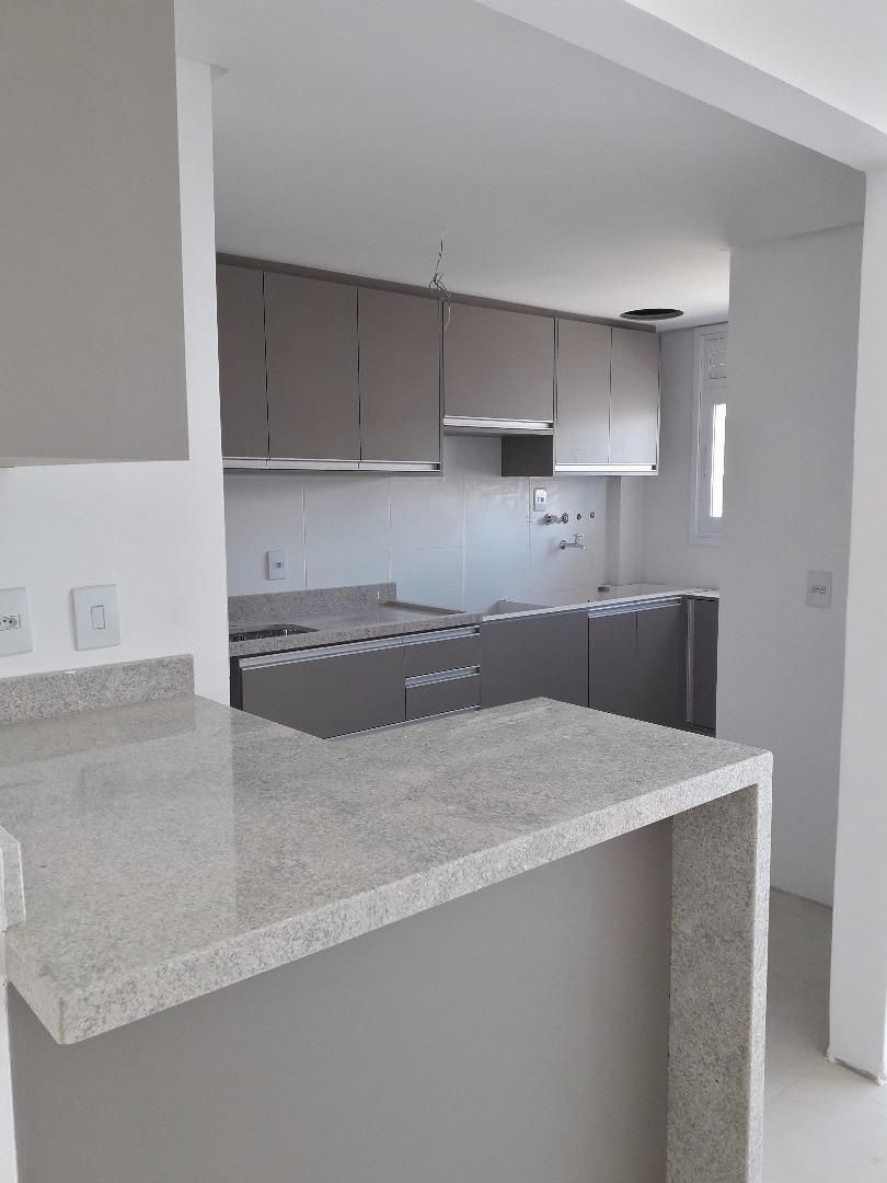 Apartamento à venda com 2 quartos, 71m² - Foto 30