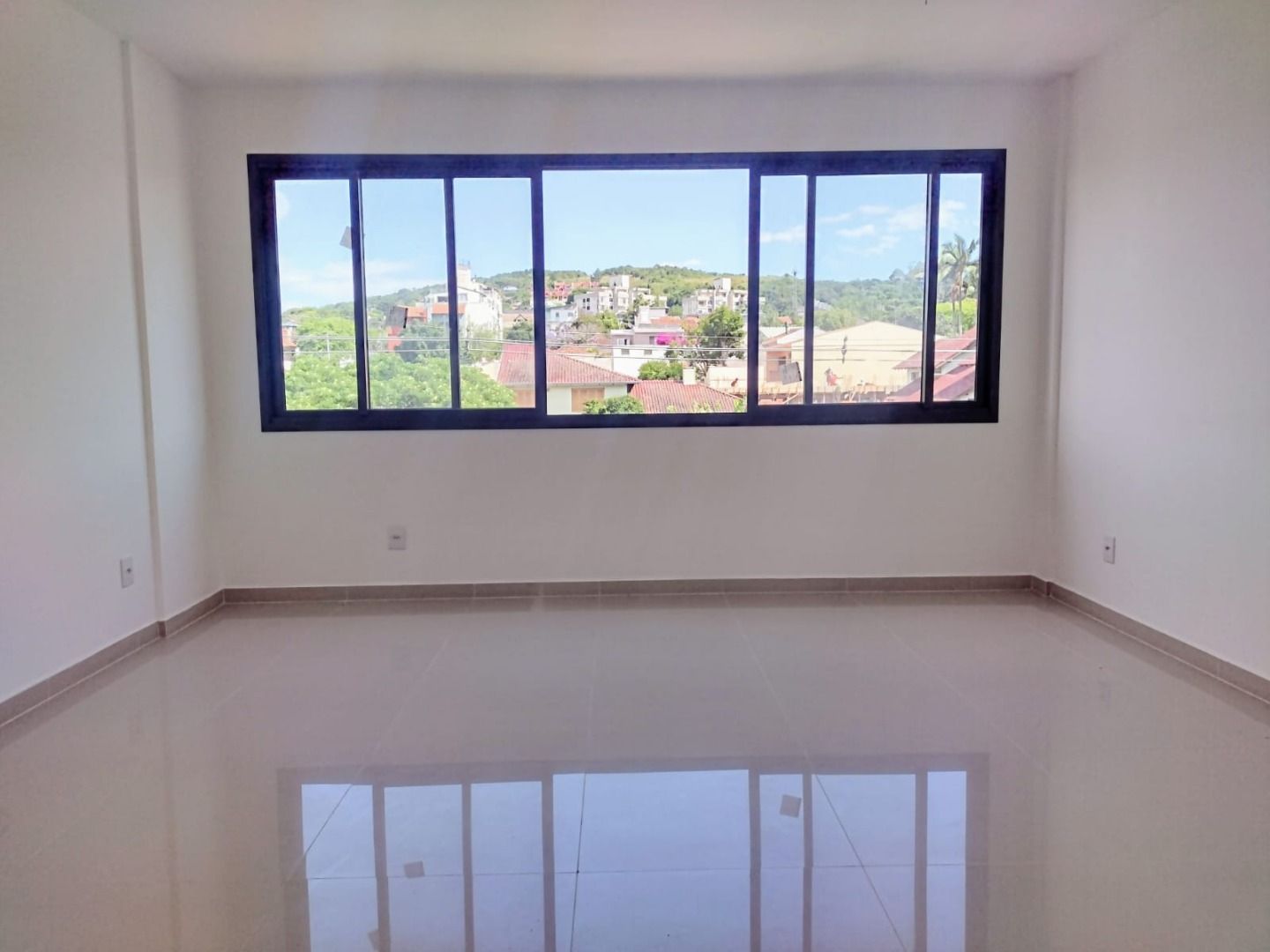 Apartamento à venda com 2 quartos, 86m² - Foto 1