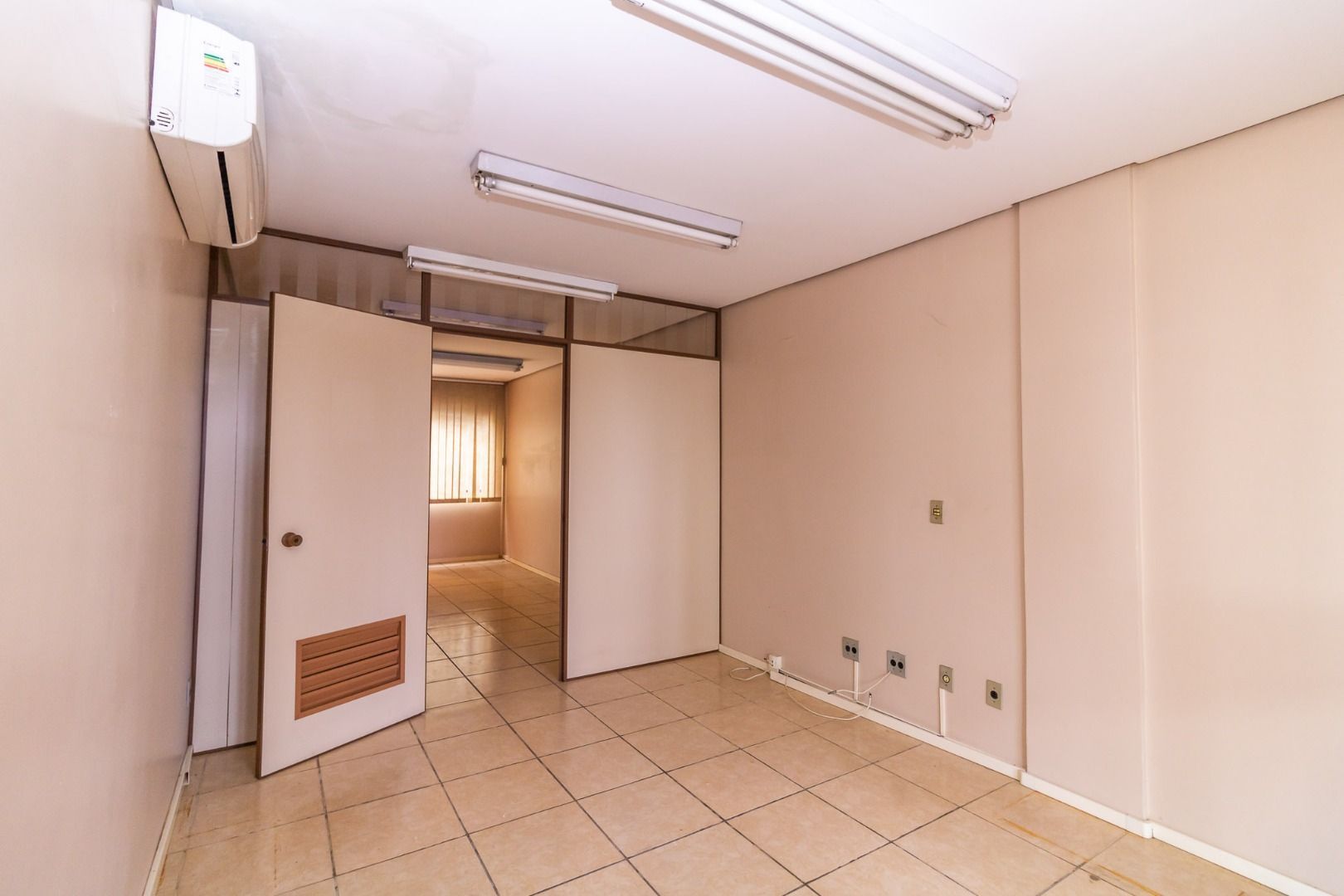 Conjunto Comercial-Sala à venda, 86m² - Foto 10