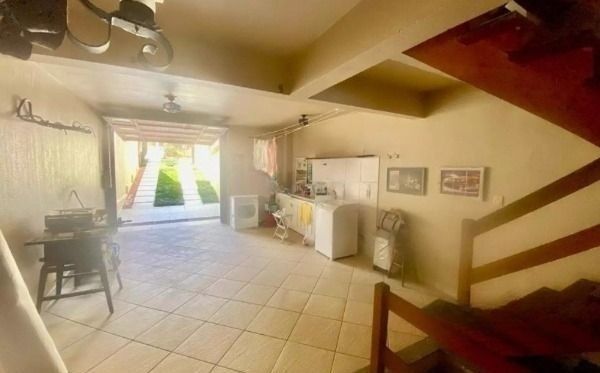 Casa à venda com 3 quartos, 239m² - Foto 11