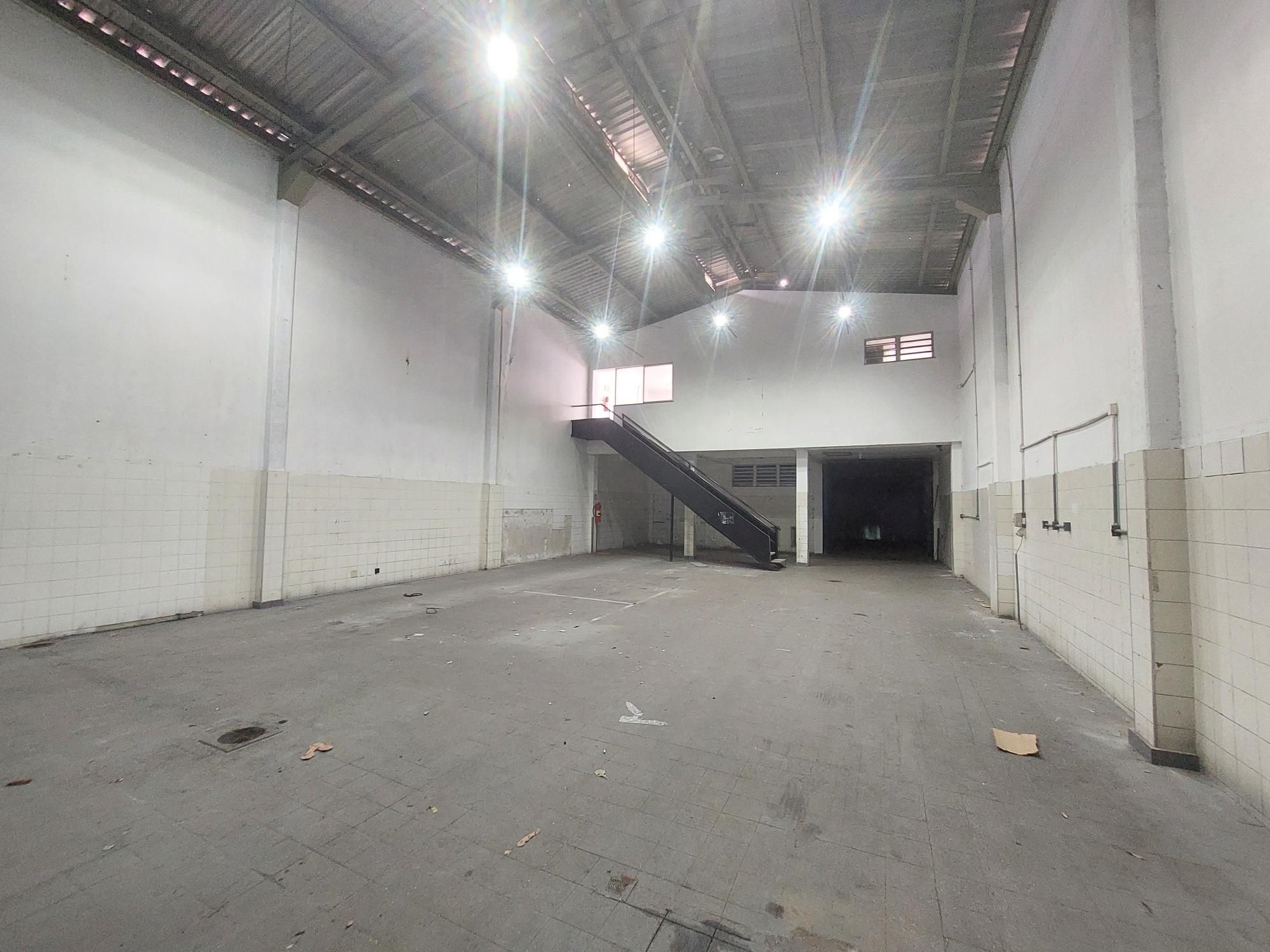 Depósito-Galpão, 742 m² - Foto 28