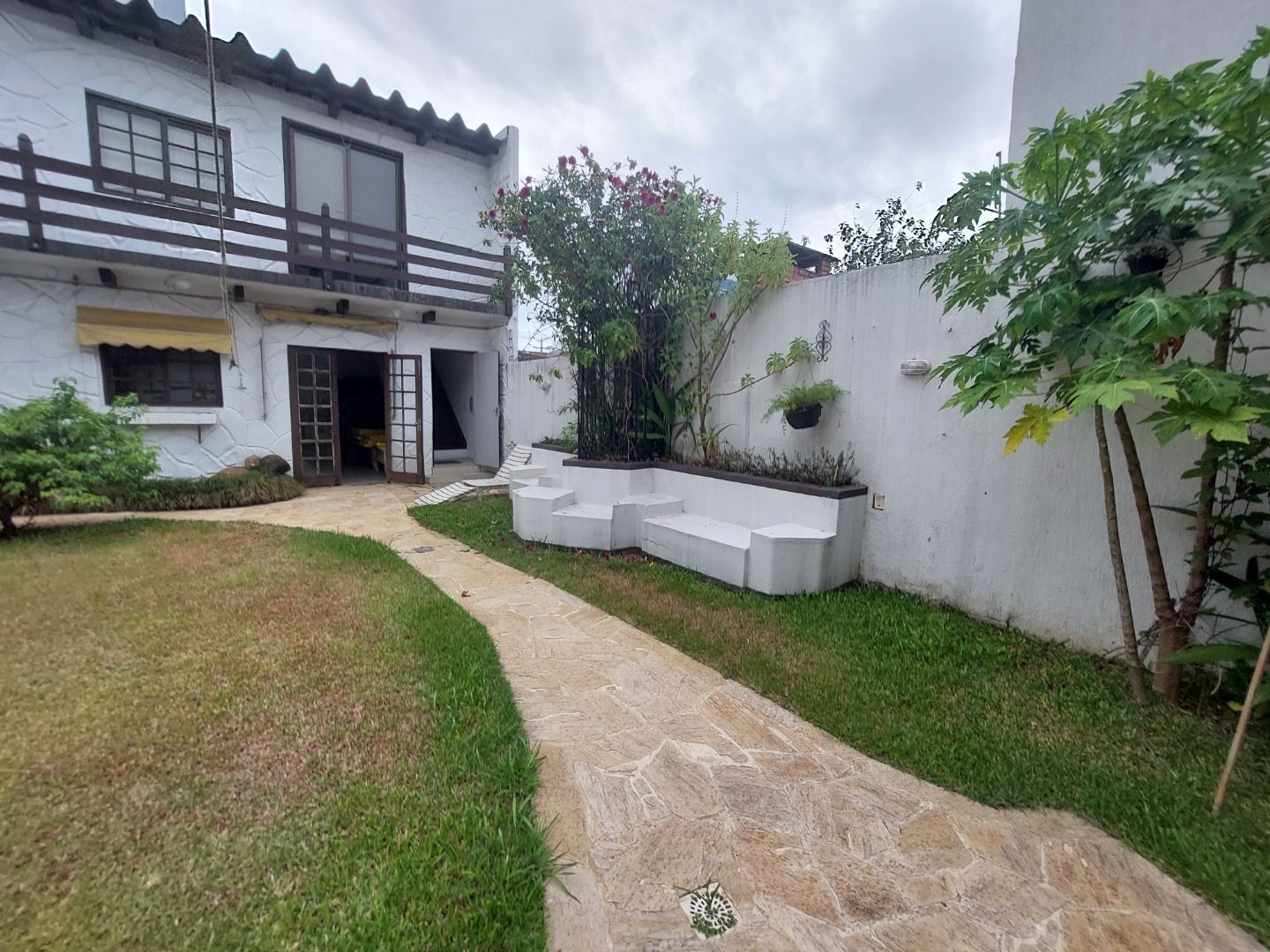 Casa para alugar com 5 quartos, 382m² - Foto 49