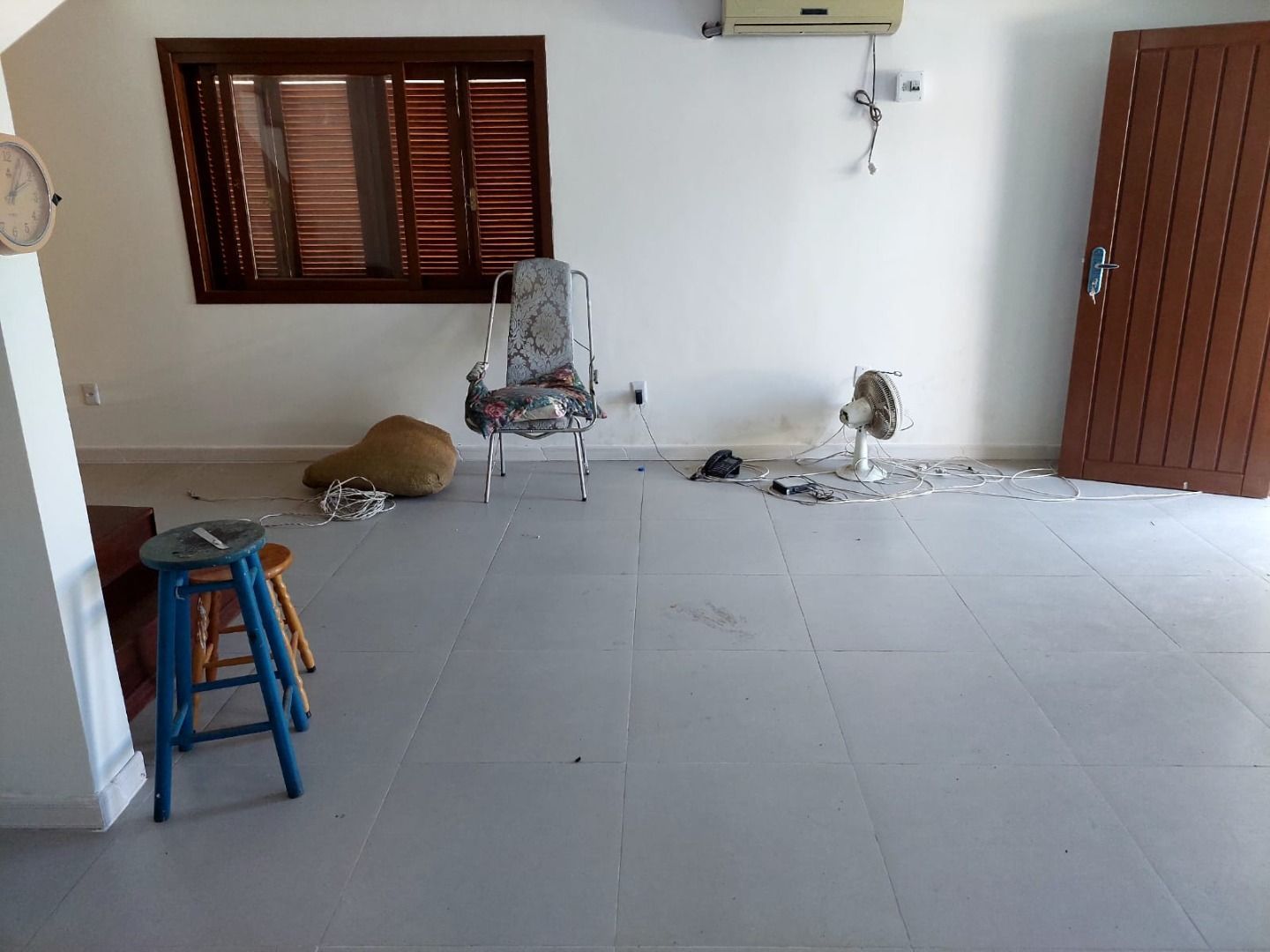 Casa à venda com 3 quartos, 241m² - Foto 3