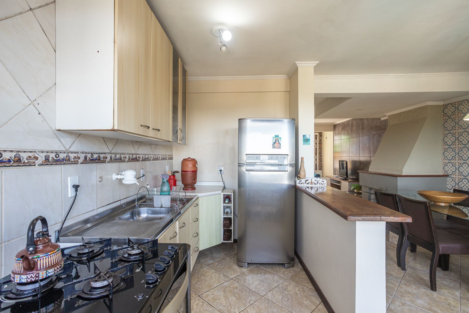 Casa para alugar com 4 quartos, 196m² - Foto 12