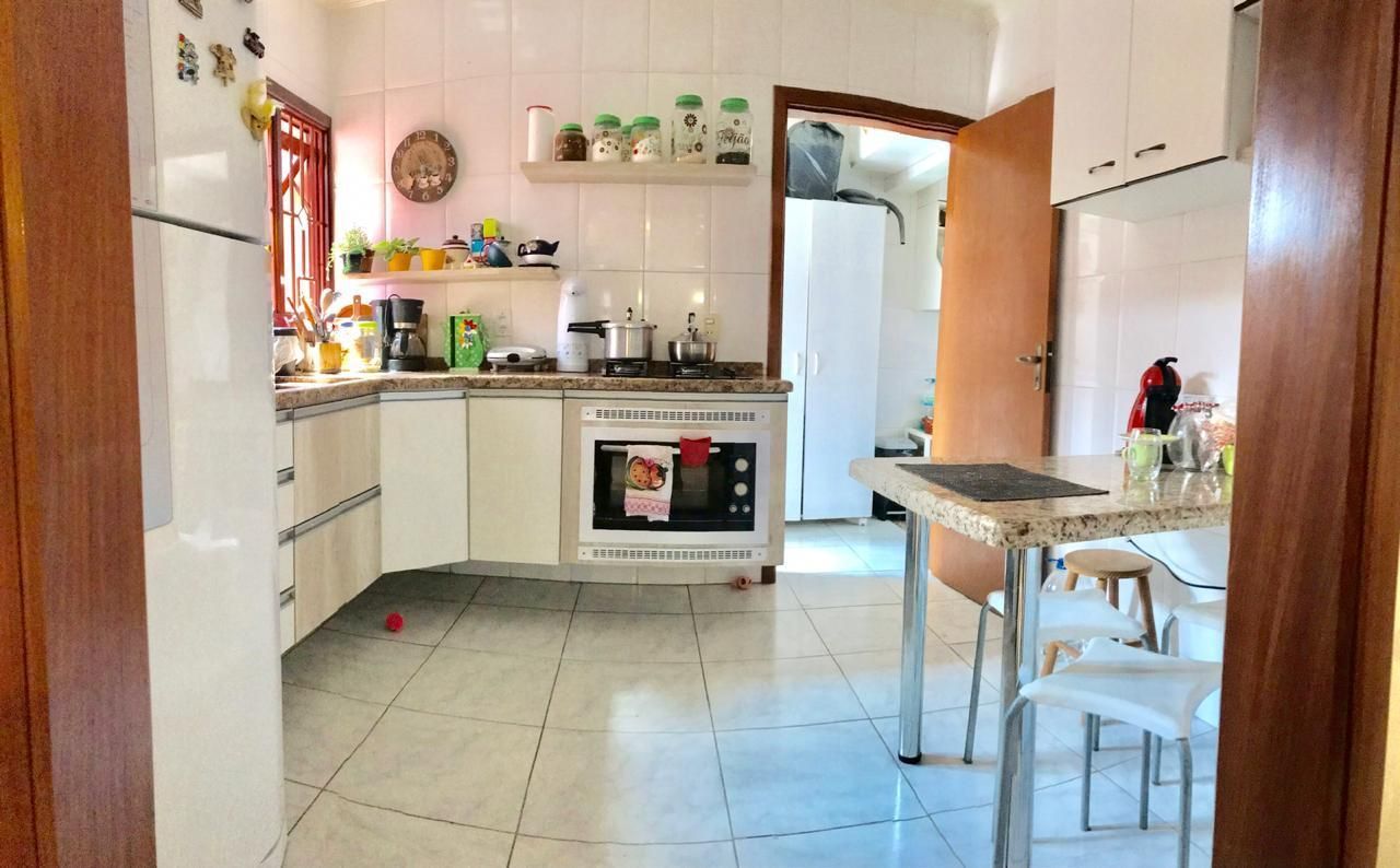 Casa, 3 quartos, 172 m² - Foto 11