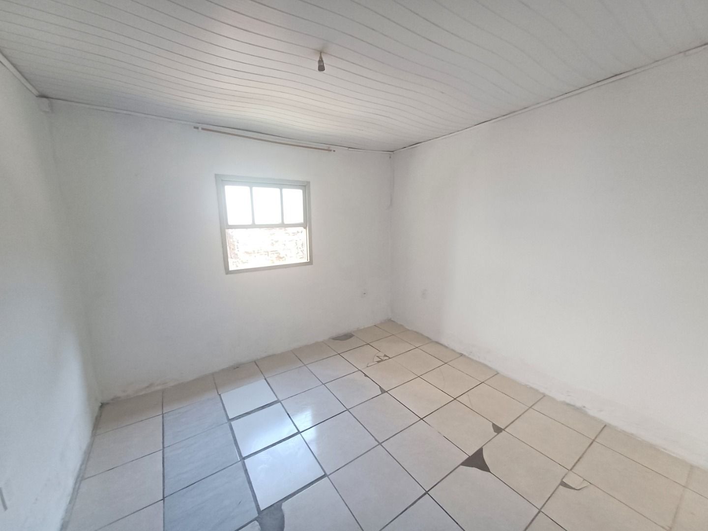 Casa para alugar com 2 quartos, 48m² - Foto 7