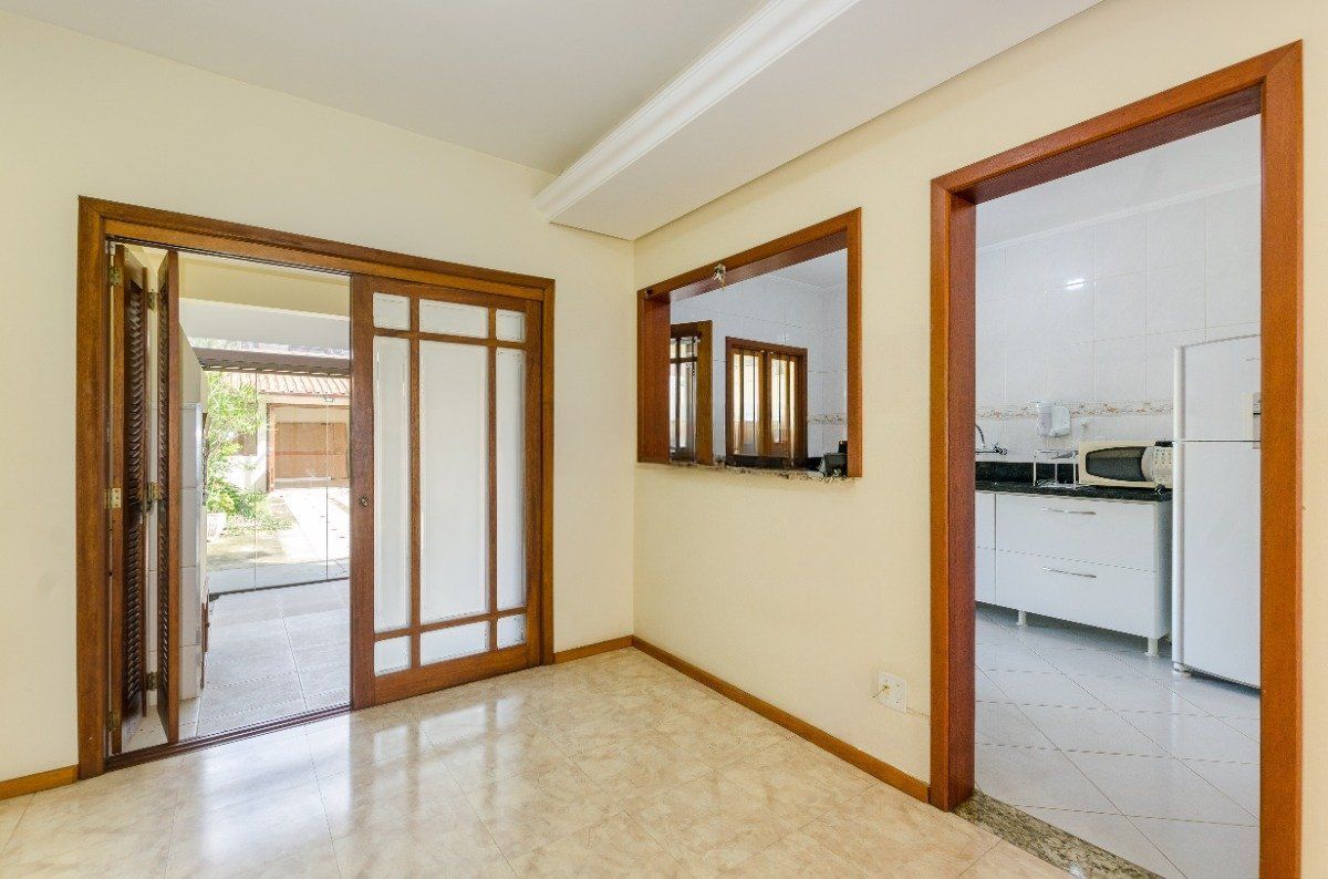 Casa à venda com 4 quartos, 290m² - Foto 5