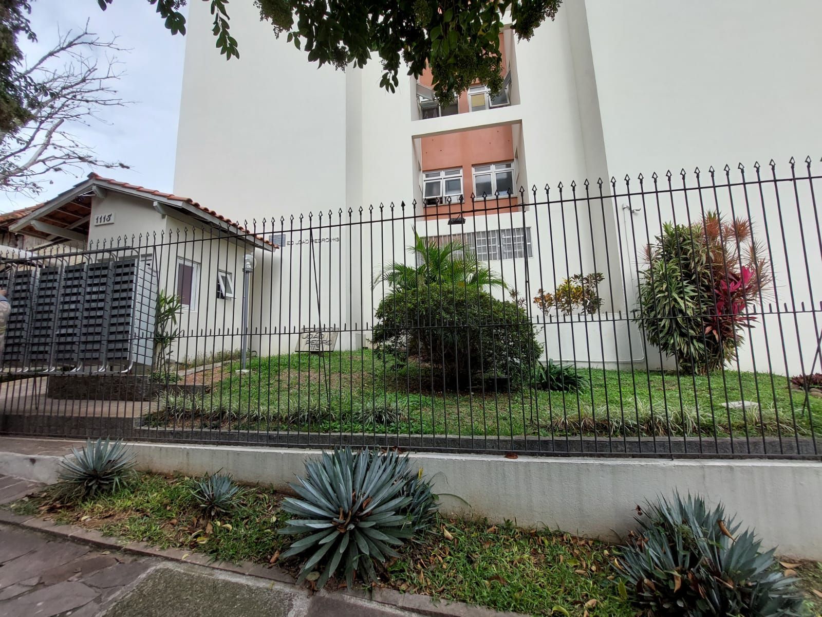 Apartamento à venda com 2 quartos, 59m² - Foto 2
