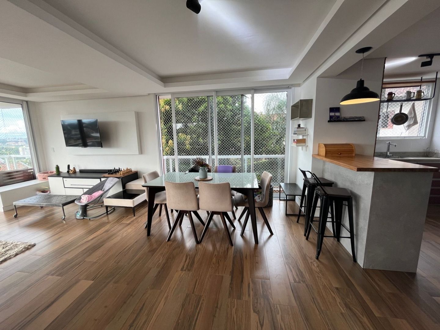 Apartamento à venda com 3 quartos, 171m² - Foto 1