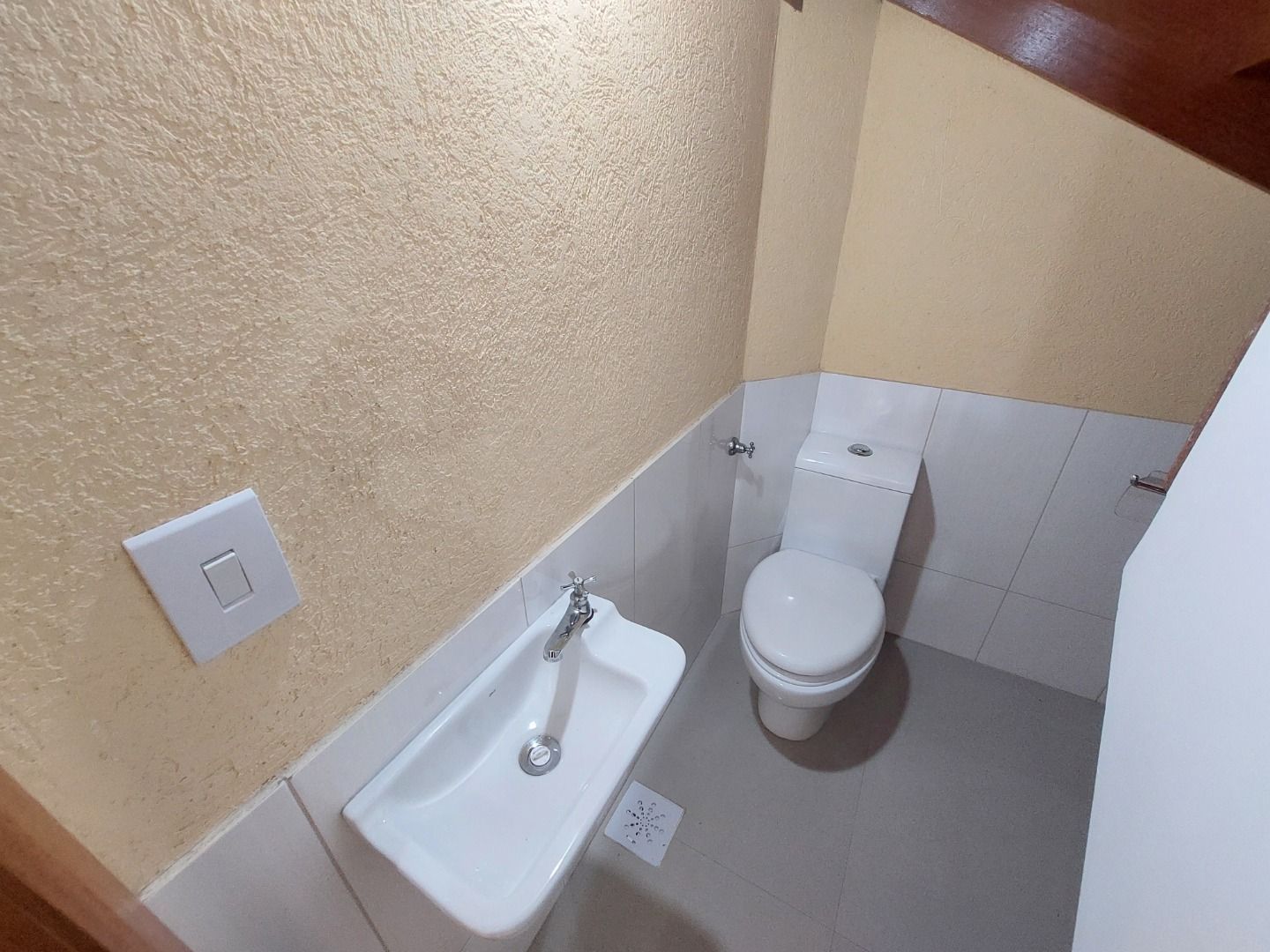 Casa para alugar com 3 quartos, 182m² - Foto 9