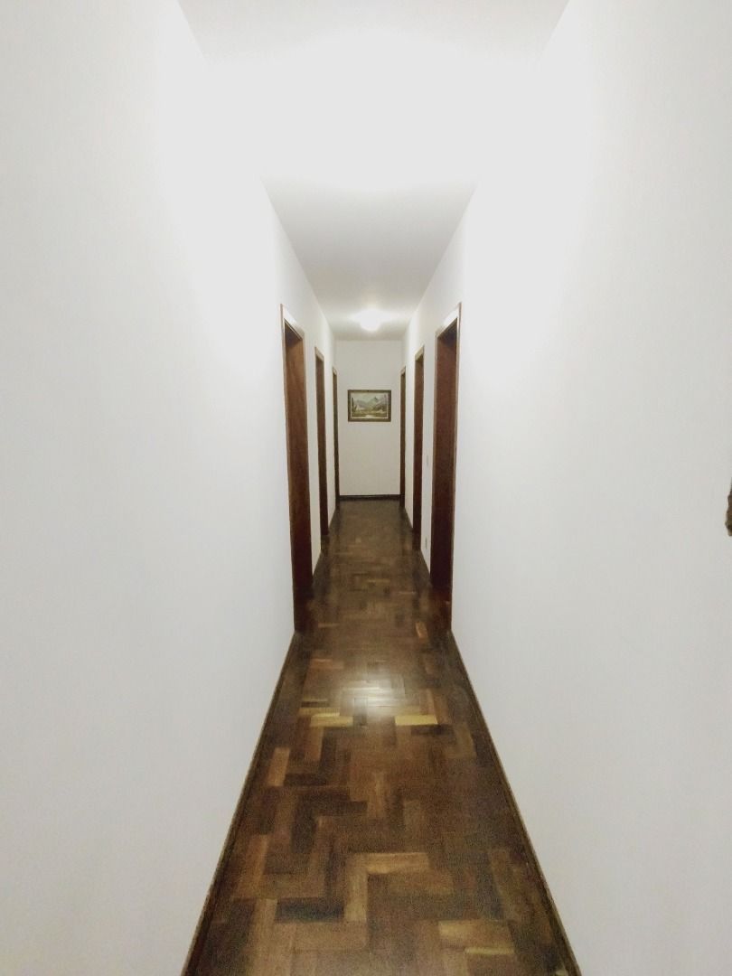 Casa à venda com 3 quartos, 618m² - Foto 4