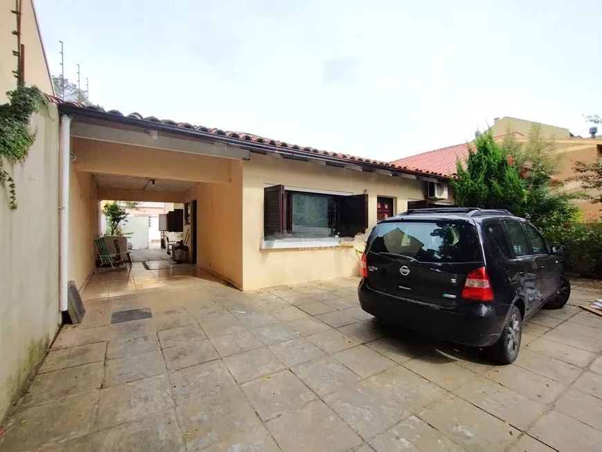 Casa para alugar com 4 quartos, 189m² - Foto 1