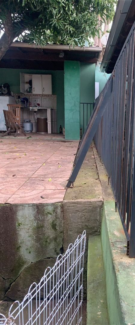 Casa à venda com 6 quartos, 247m² - Foto 25