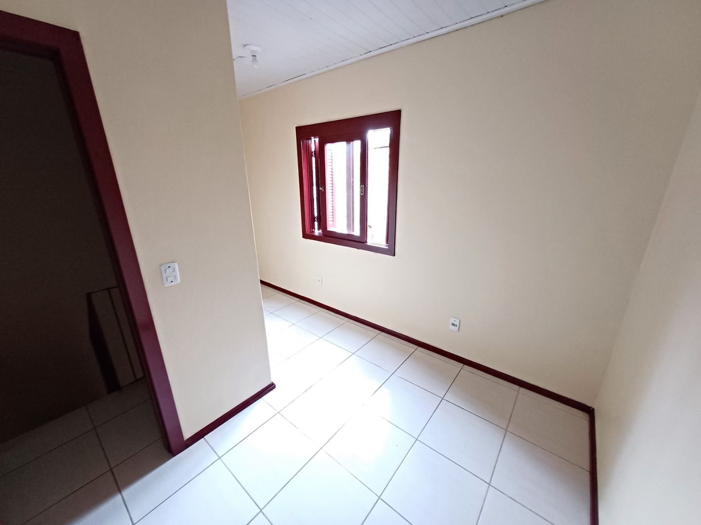 Casa para alugar com 2 quartos, 50m² - Foto 10