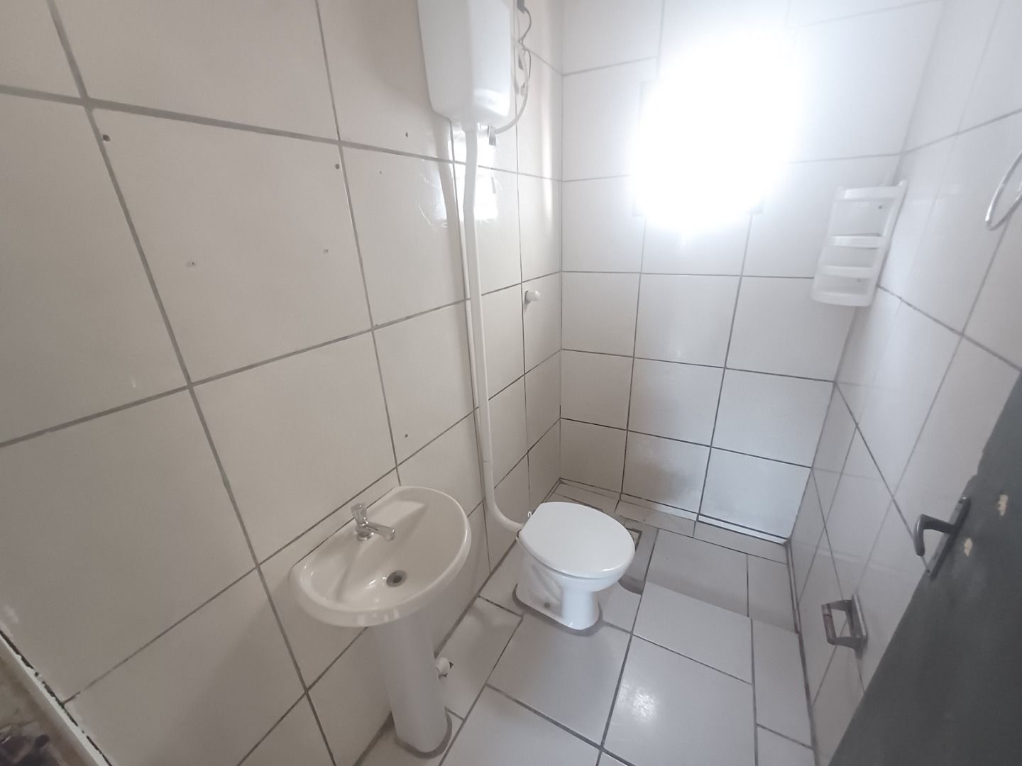 Casa para alugar com 2 quartos, 48m² - Foto 11