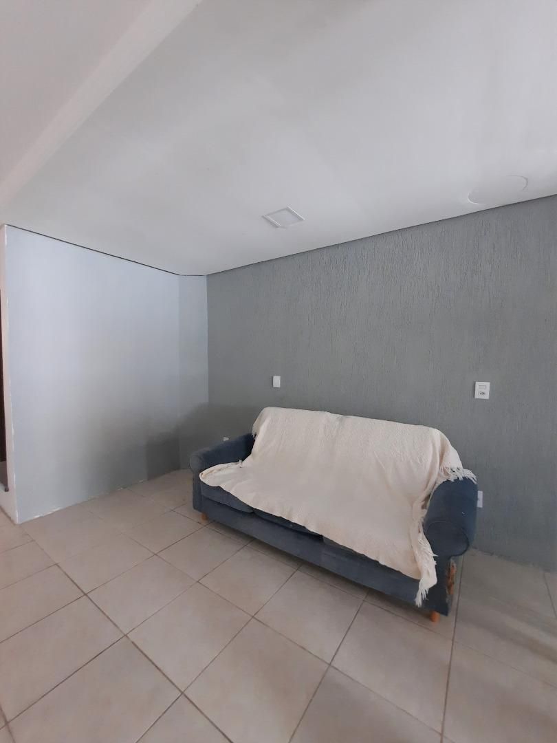 Casa à venda com 3 quartos, 214m² - Foto 5
