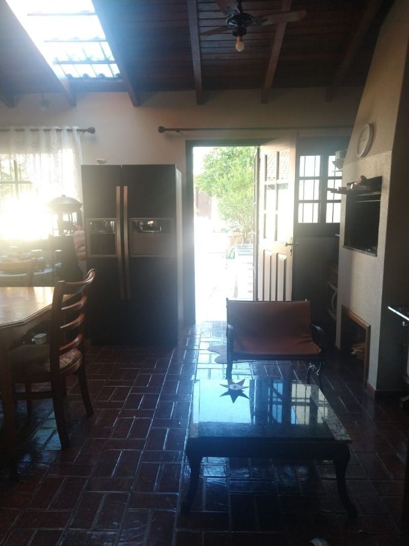 Casa à venda com 4 quartos, 245m² - Foto 46