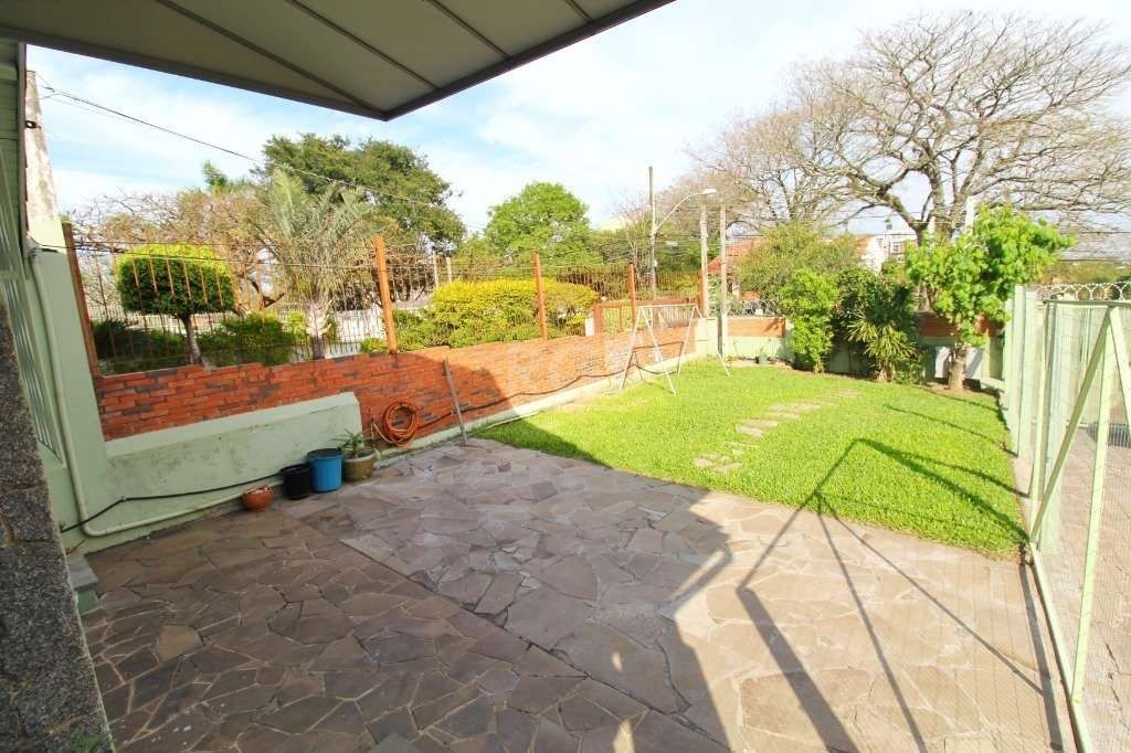 Casa para alugar com 3 quartos, 150m² - Foto 2