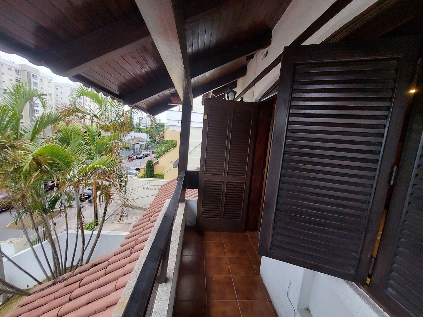 Casa para alugar com 5 quartos, 382m² - Foto 30