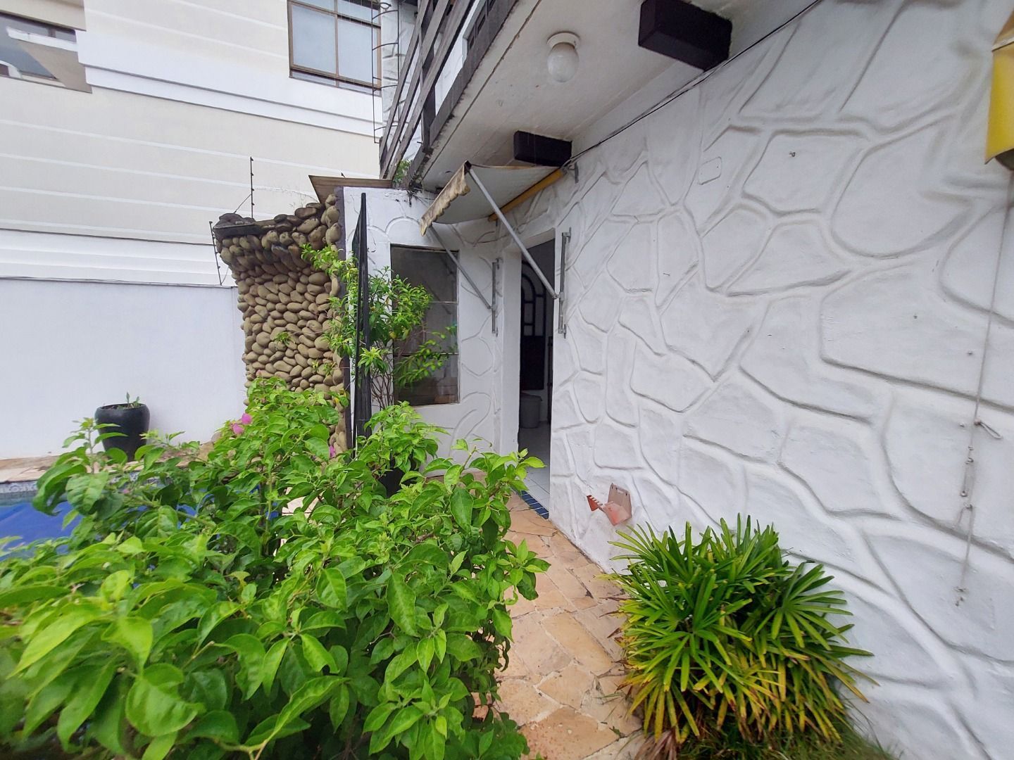 Casa para alugar com 5 quartos, 382m² - Foto 57