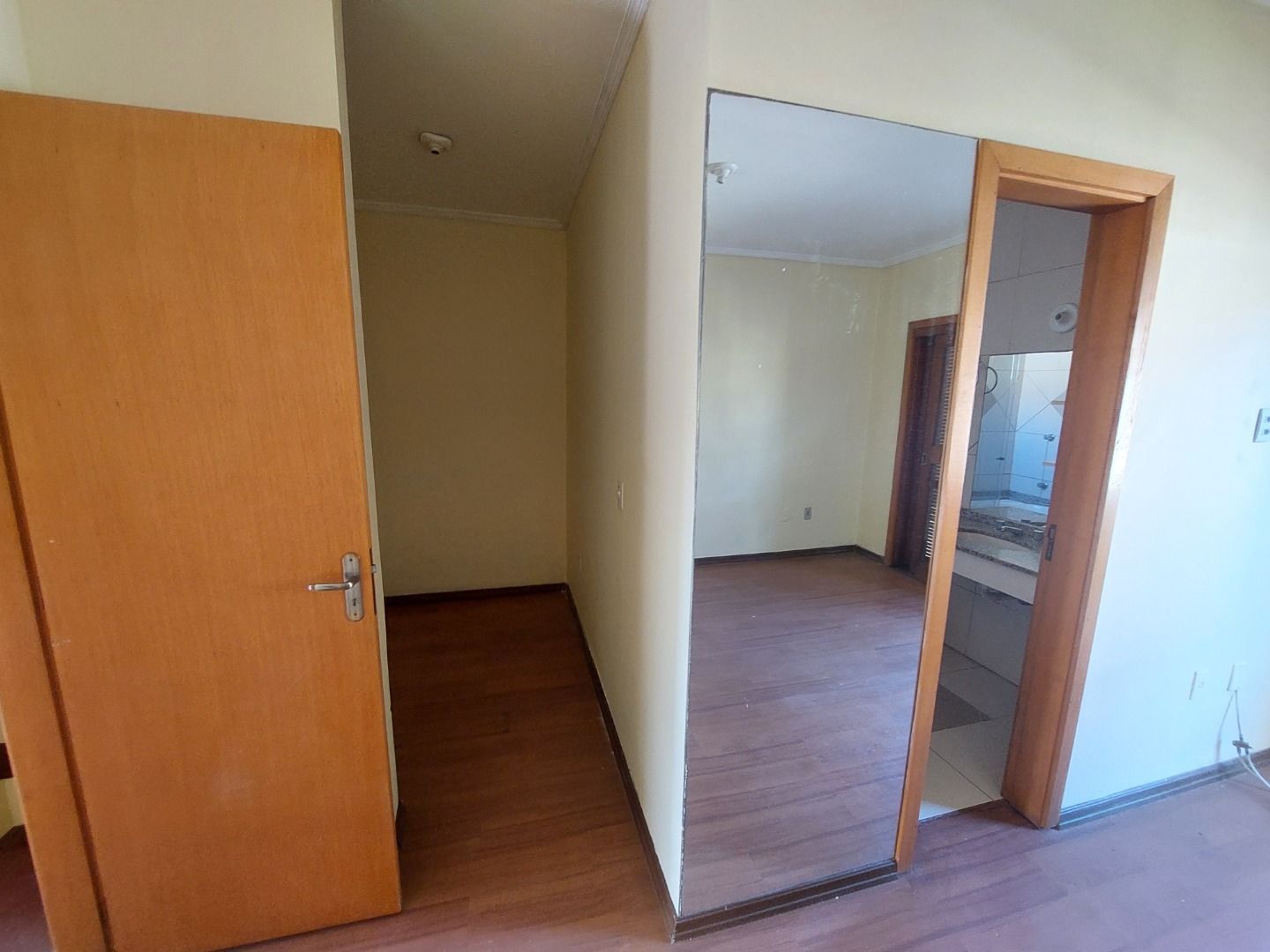 Casa para alugar com 3 quartos, 150m² - Foto 32