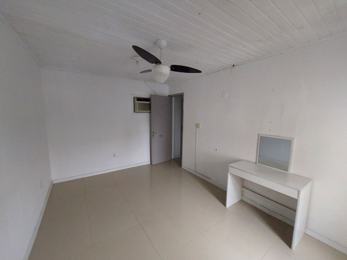 Casa para alugar com 5 quartos, 382m² - Foto 67