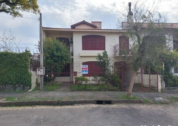 Casa, 4 quartos, 270 m² - Foto 1