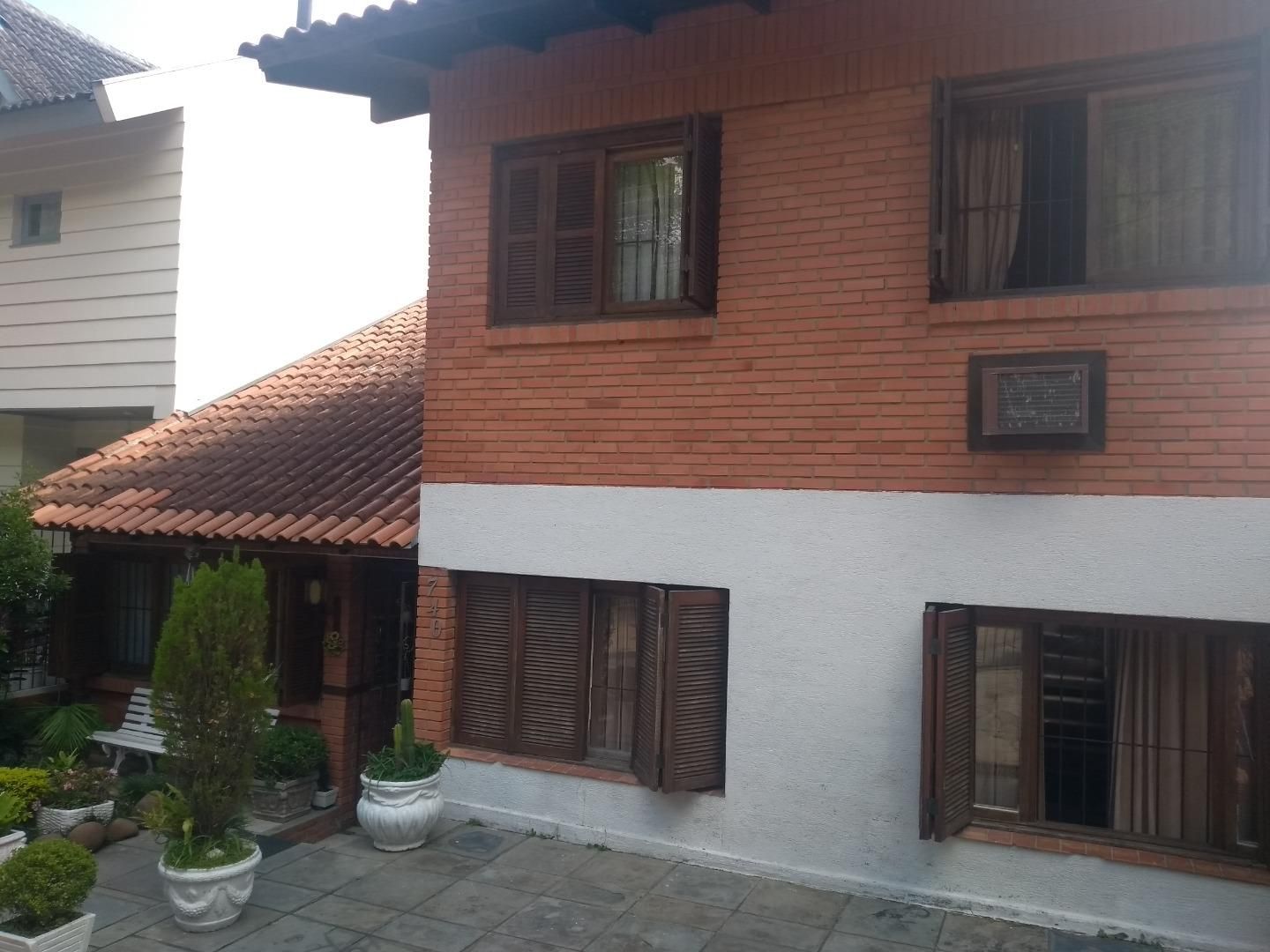 Casa à venda com 5 quartos, 288m² - Foto 2