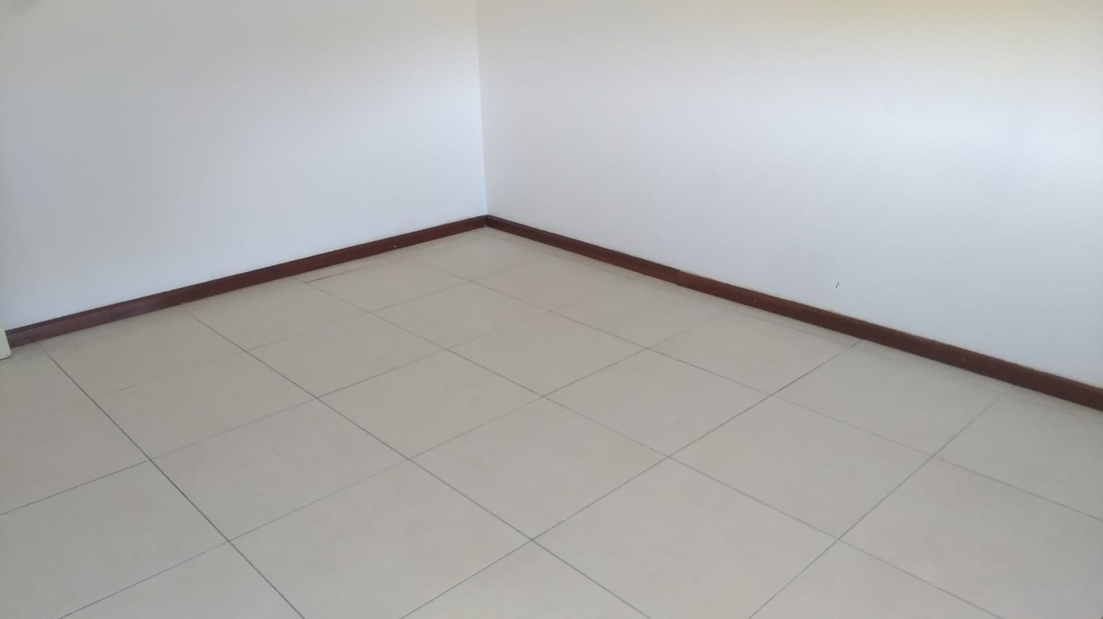 Apartamento à venda com 2 quartos, 75m² - Foto 17