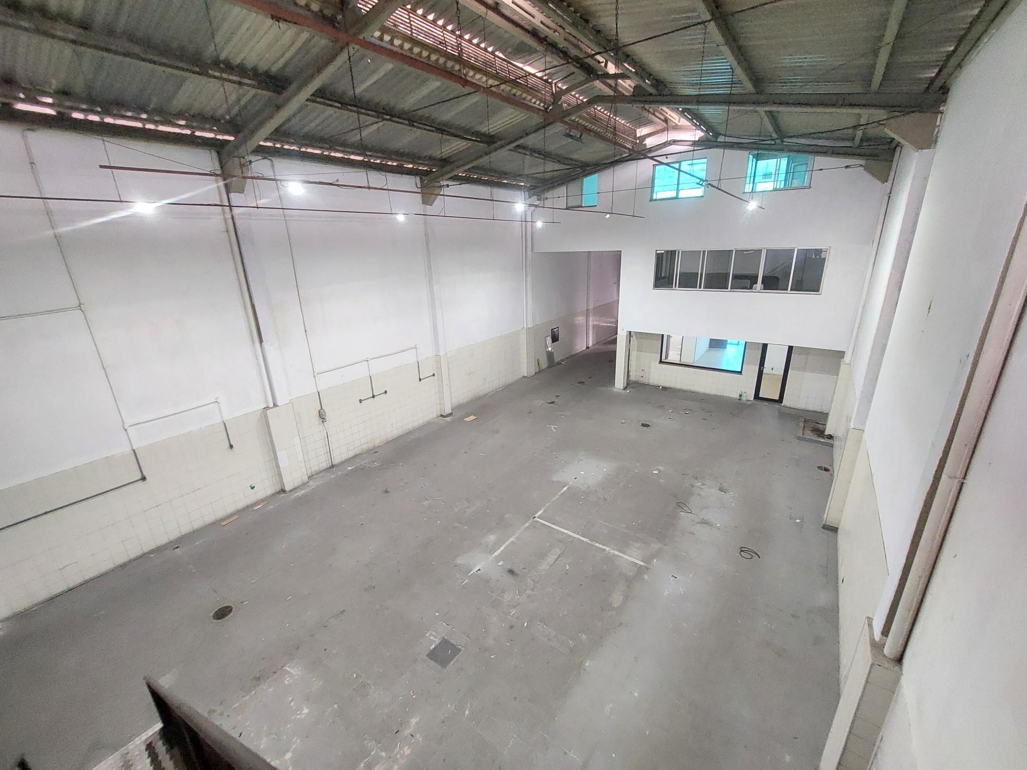 Depósito-Galpão, 742 m² - Foto 39