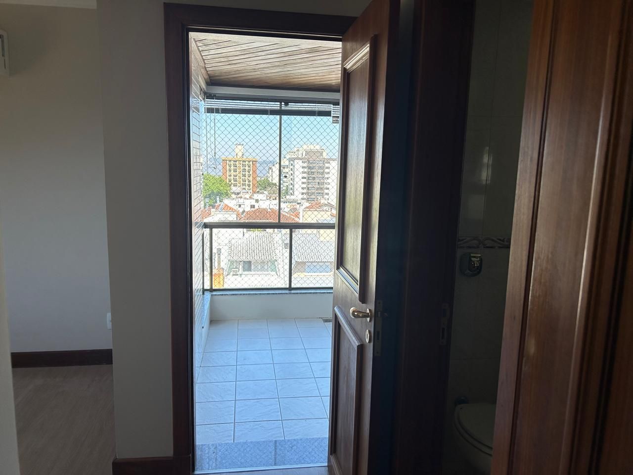 Apartamento à venda com 3 quartos, 98m² - Foto 15